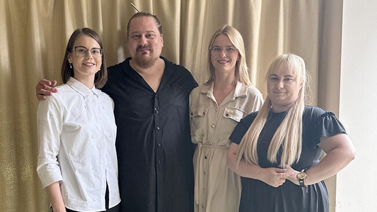 Naša spoločnosť už pravidelne organizuje event len pre ženy. Vždy je to príjemne strávený čas so zaujímavými hosťami. Tento krát Pán Boris Hanečka.