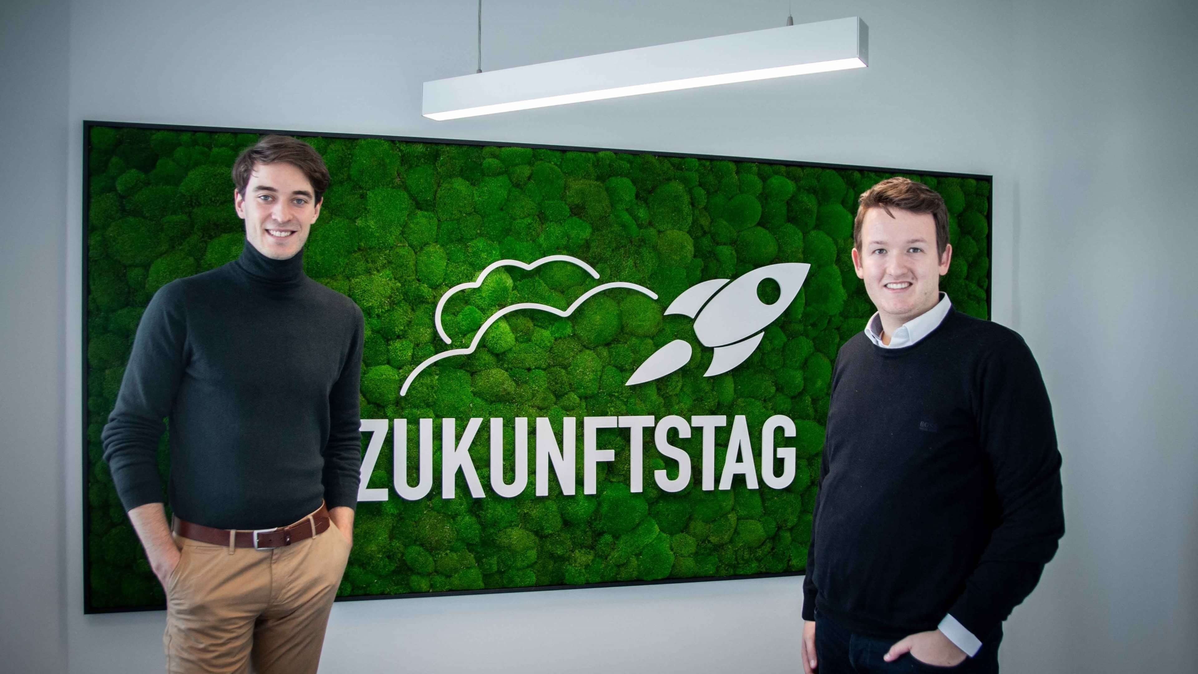 Lorenzo Wienecke a Juri Galkin vysvetľujú mladým ako funguje svet financií.