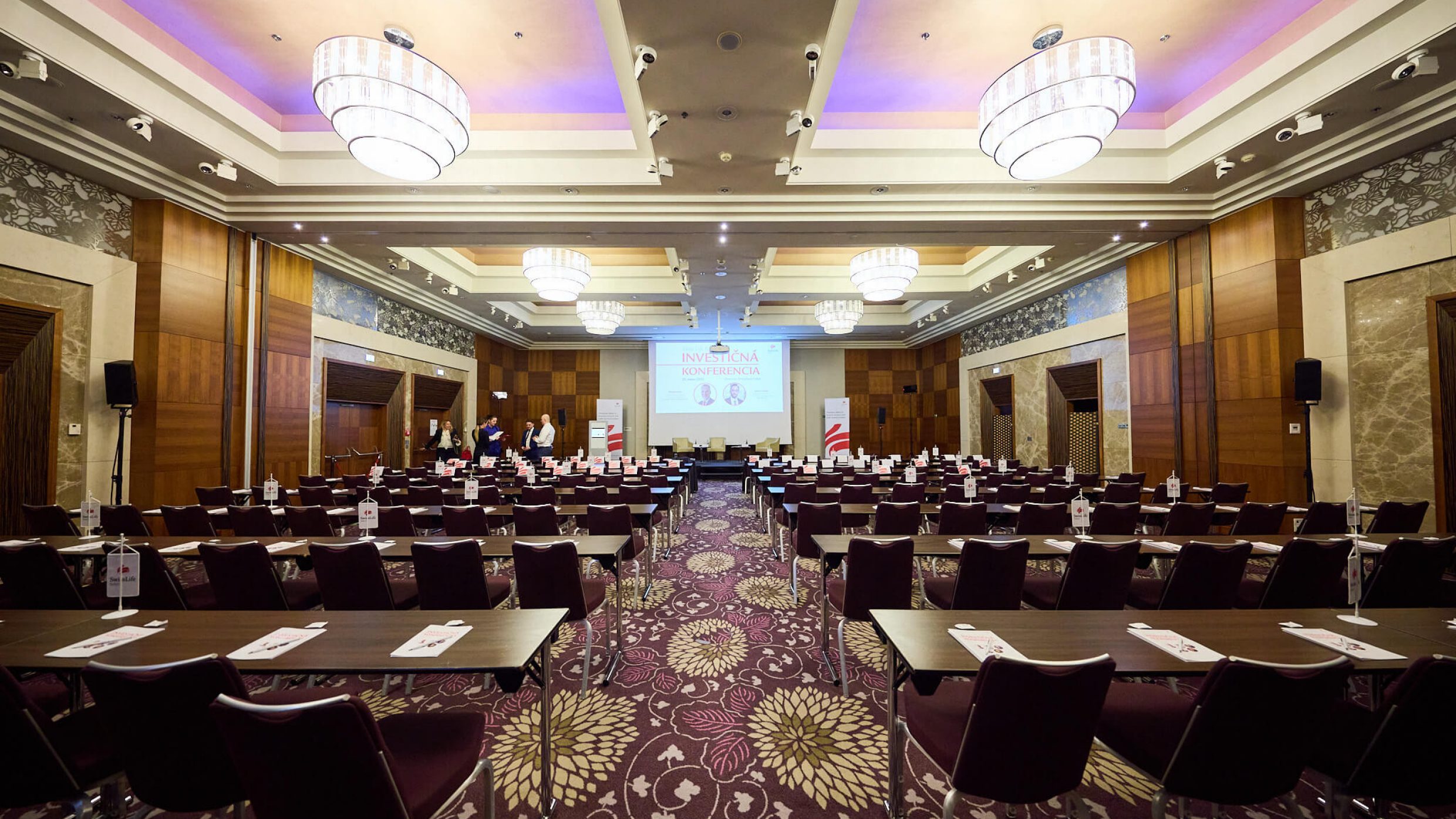 Atmosféra na investičnej konferencii Swiss Life Select.