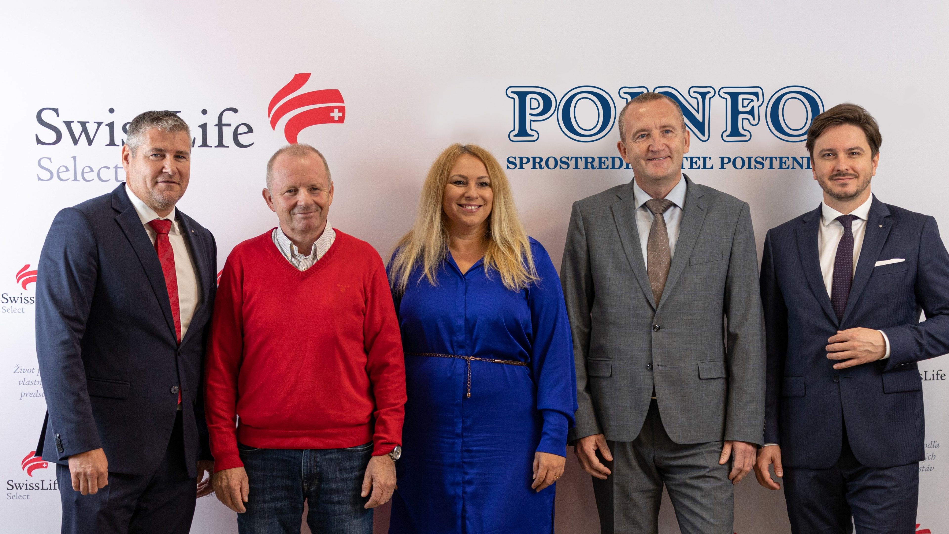 Spoločná foto: František Dragúň, Pavol Dudás, Monika Gavenčiaková, Branislav Bízik, Michal Faltičko