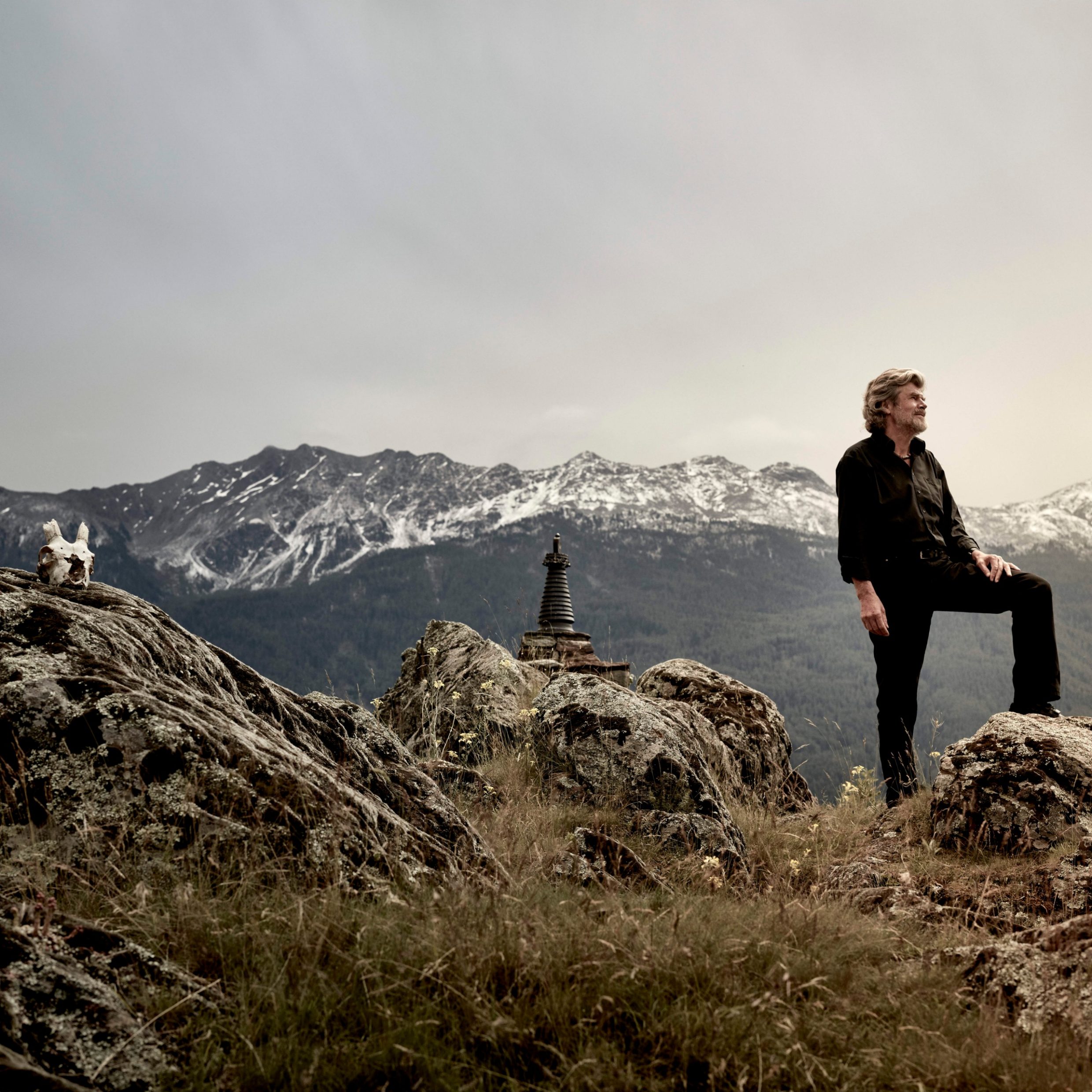 Download von www.picturedesk.com am 27.12.2016 (10:43). .*** EXKLUSIV *** Extrembergsteiger Reinhold Messner ; Location : Schloss Juval in Bozen - 20160622_PD23748 - Rechteinfo: Exklusives Bildmaterial - Achtung Sonderkonditionen (KEYSTONE/APA/Ehm Ian)